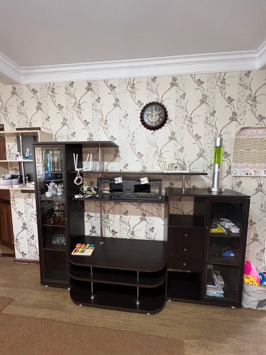 Продам полка под тв в (1)