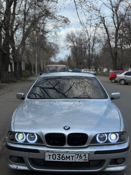 Продам BMW E39 рестайлинг 2001 (3)