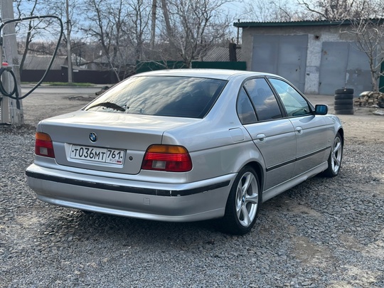 Продам BMW E39 рестайлинг 2001 (5)