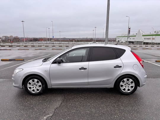 Hyundai i30
2007
1.4
Механика, бензин
Кондиционер (работает, заправлен)
Электростеклоподьемники
АБС
Airbag
Гур
В (2)