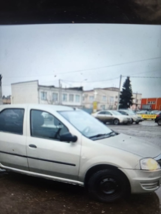 СРОЧНО 400.000
Продам Рено Логан 2012 (2)