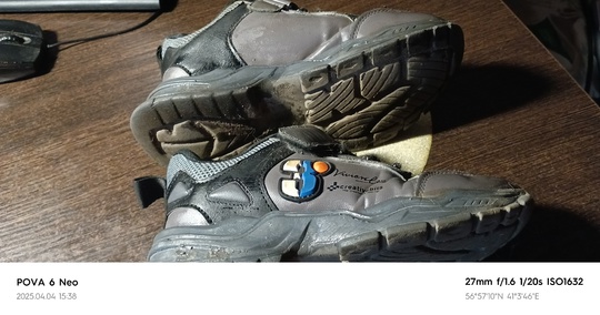 Кроссовки 34р продам  300р