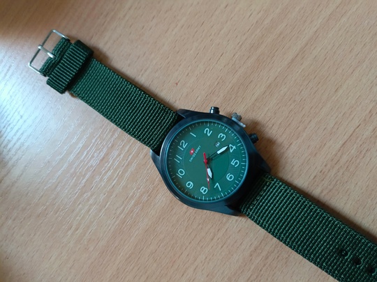 Продам часы. 1500р за штуку (1)