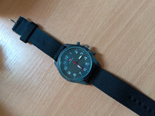 Продам часы. 1500р за штуку (4)