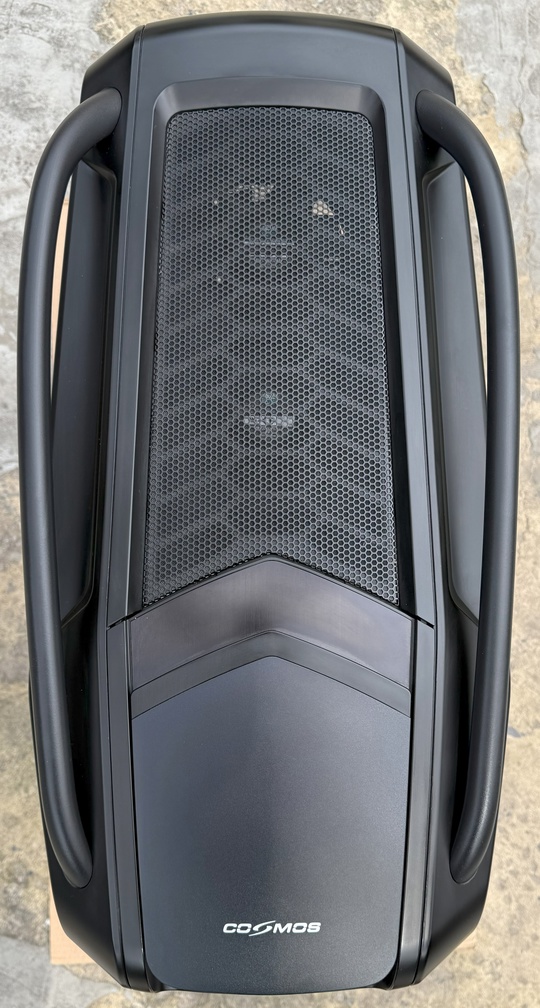 Компьютерный корпус Cooler Master Cosmos (4)