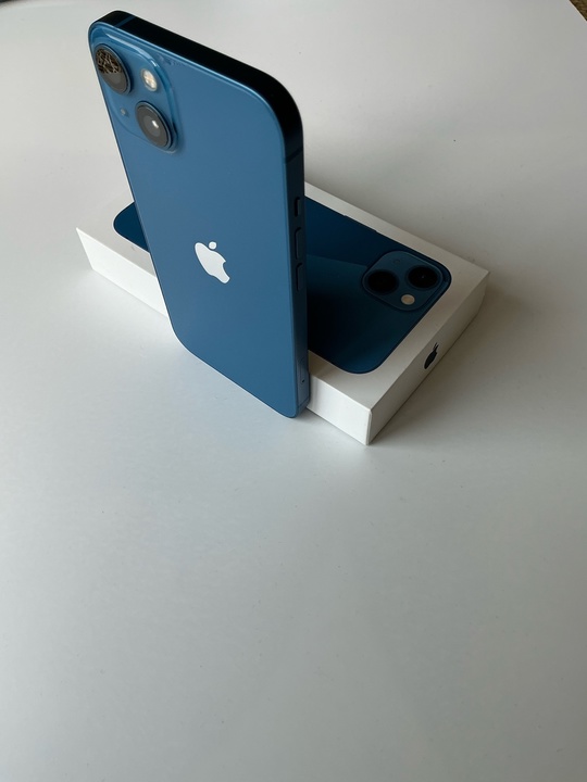 iPhone 13(128)акб 89%.цена 33 тыс.Отличное (4)