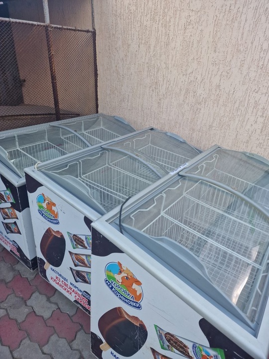 Продам торговое холодильное оборудование б/у (3)