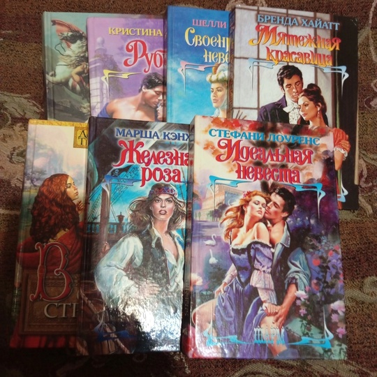 Продам домашнюю библиотеку, книги в (4)