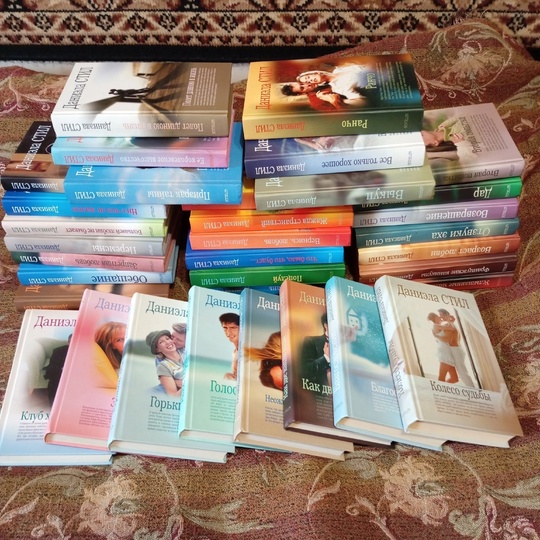 Продам домашнюю библиотеку, книги в (8)