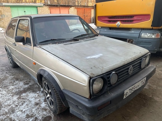 Продам машину,взял для выезда на (4)