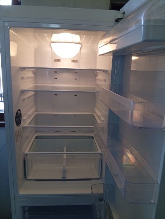 Продам холодильник Samsung no frost (2)
