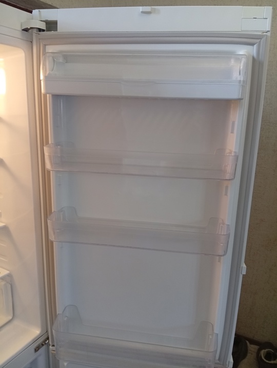 Продам холодильник Samsung no frost (3)