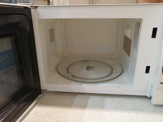 Продам микроволновку Scarlett sc-1702. Б/у (3)