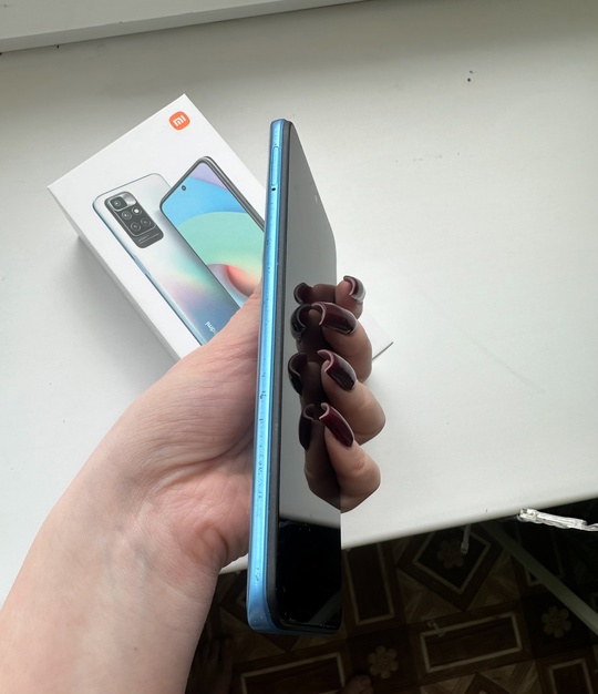 Продаю 
Характеристики
Экран6.5" (2400x1080) IPS 90 (2)