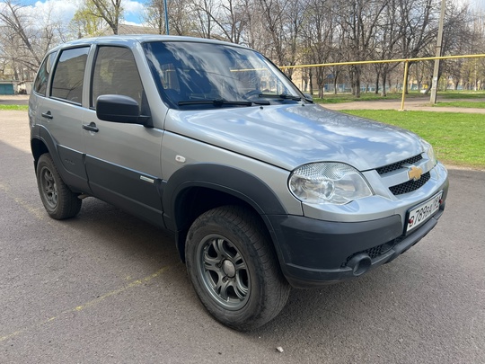 Продам НИВА ШЕВРОЛЕ 2013г
Пробег 125т.км. (1)