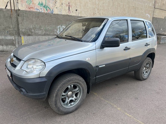 Продам НИВА ШЕВРОЛЕ 2013г
Пробег 125т.км. (2)