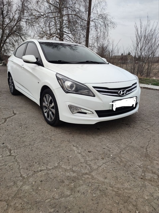 Продам Хюндай Солярис 2015г.двиг.1.6 автомат.Авто (1)