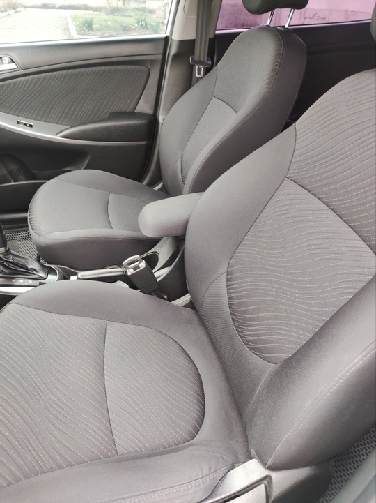 Продам Хюндай Солярис 2015г.двиг.1.6 автомат.Авто (6)