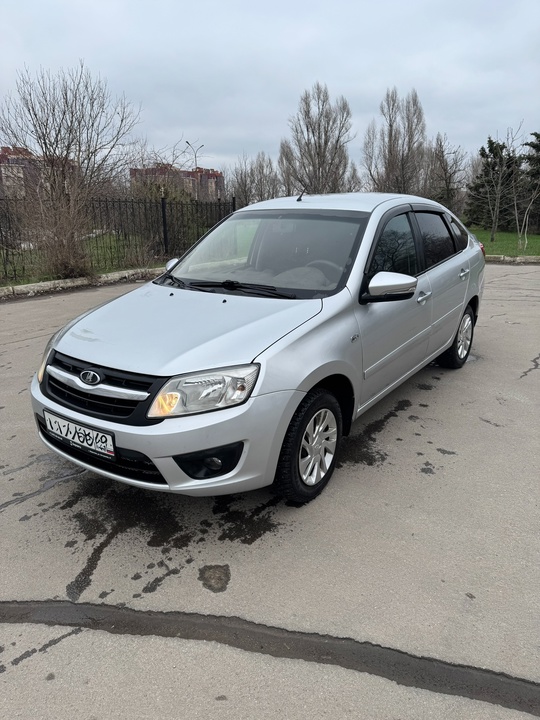 Продам LADA GRANTA 569.000 рублей
Год (4)