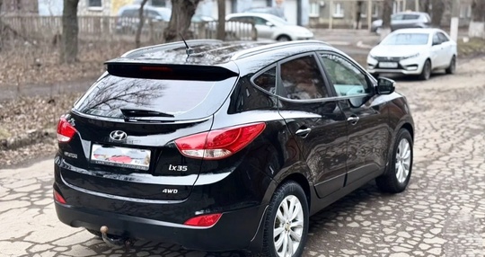 В продаже Hyundai ix35 2.0 (4)