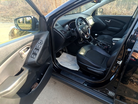 В продаже Hyundai ix35 2.0 (9)