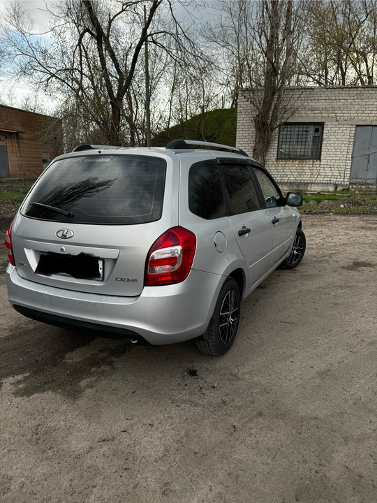 Lada Kalina 2 в прекрасном (3)