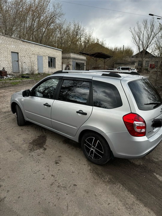Lada Kalina 2 в прекрасном (4)