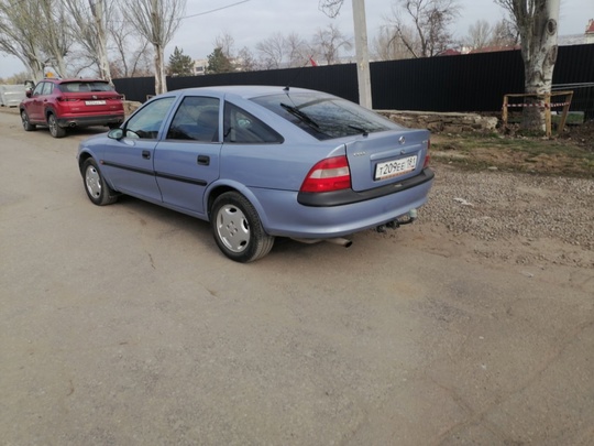 Продается Opel Vectra 1997г, Двигатель (1)