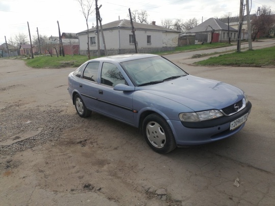 Продается Opel Vectra 1997г, Двигатель (2)