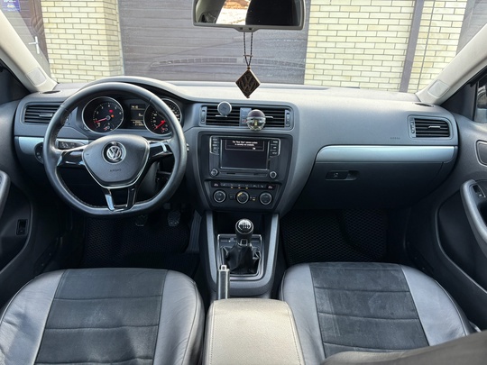 Volkswagen Jettа 1.4турбо на 6ст (7)