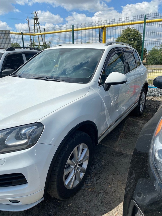 Продам Volkswagen Touareg 2012год
3 л (1)