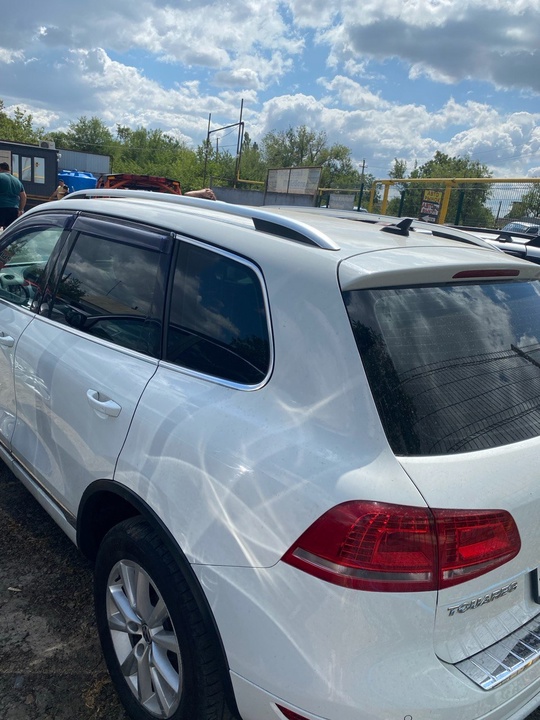 Продам Volkswagen Touareg 2012год
3 л (2)