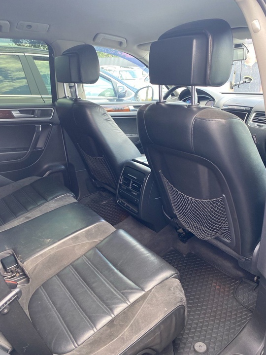 Продам Volkswagen Touareg 2012год
3 л (3)