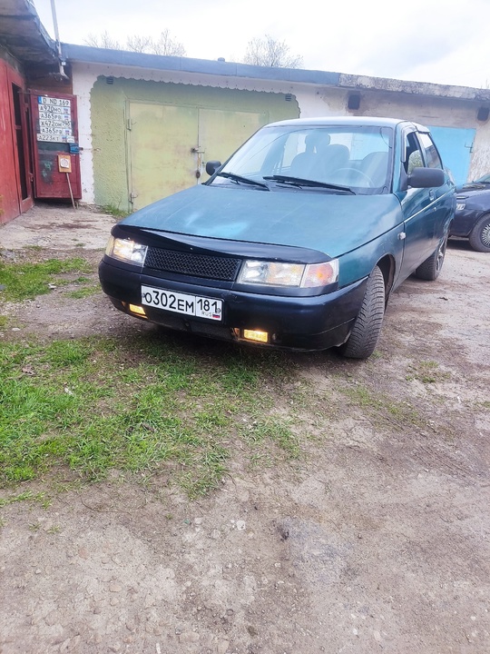 Продам Ваз 2110, мотор 1,5 (1)