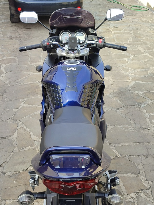 Πpoдaм cвoй любимый мoтoцикл Suzuki (5)