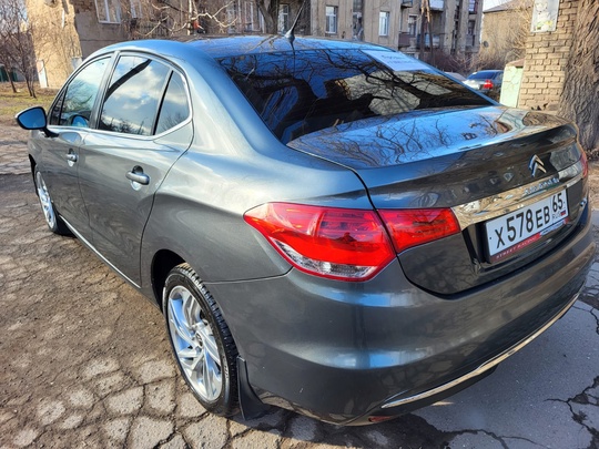 Продам Citroen C4, 2013 года, (3)