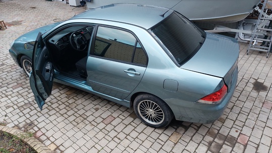 Мицубиси ланцер9 2006г, бензин 1,6л, (4)