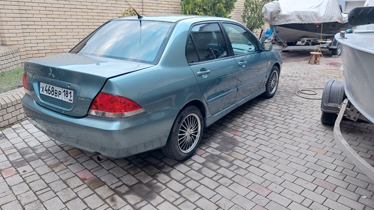 Мицубиси ланцер9 2006г, бензин 1,6л, (5)