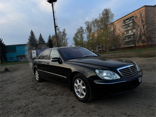 Луганск 
Продам Mercedes W220
По машине