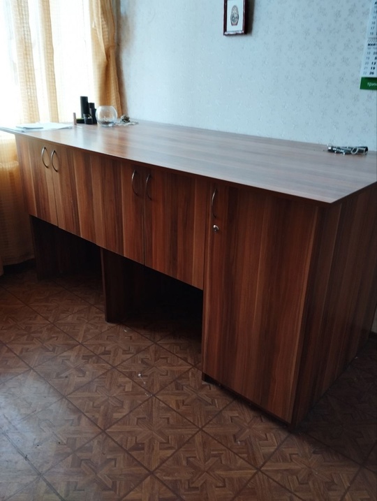 Продаётся 2 профессиональные швейные машинки (9)