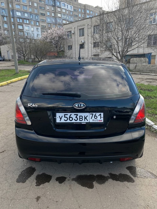Kia Rio 2 (рестайлинг) 
Автомобиль (3)