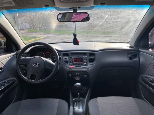 Kia Rio 2 (рестайлинг) 
Автомобиль (4)