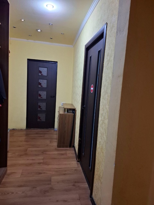 Продам 2-комнатную квартиру на Заперевальной, (1)