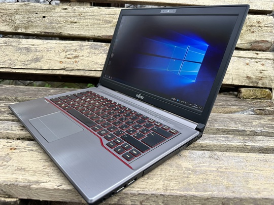 Ноутбук Fujitsu Японская фирма, состояние