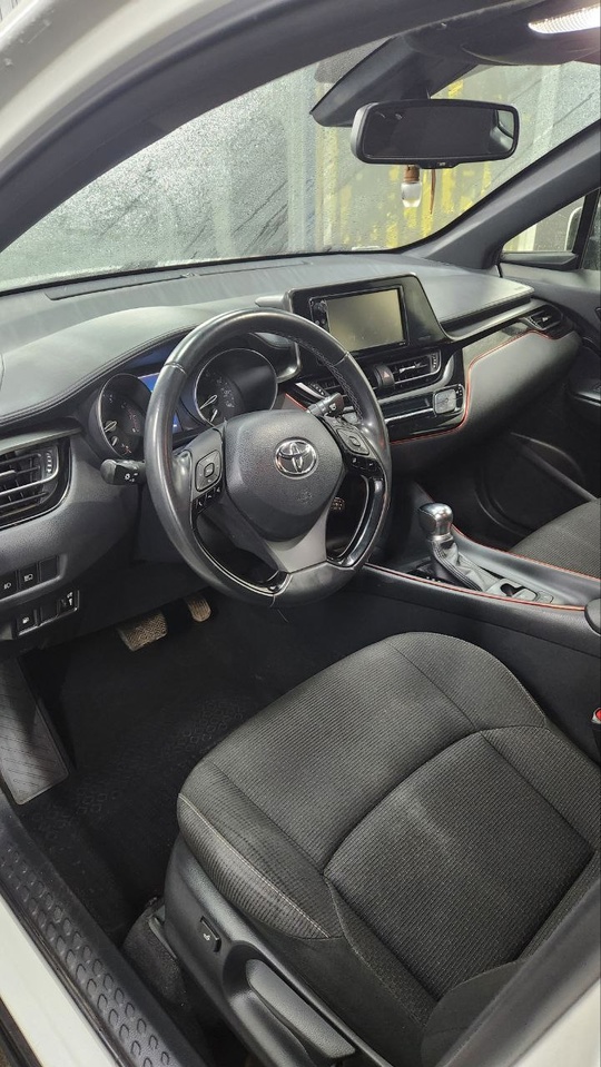 Toyota C-HR 2.0 CVT, 2018, (6)