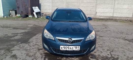 Продам. Opel Astra j 2011 (3)