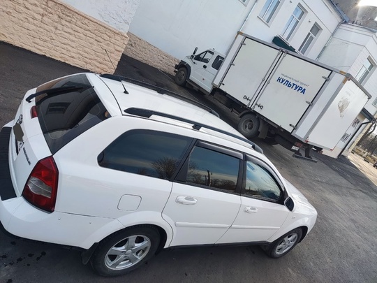Chevrolet Lacetti универсал 
Год - (5)