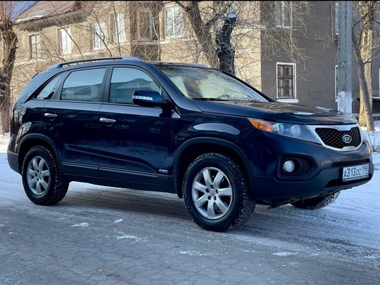 Продам Kia Sorento 2009 год (4)
