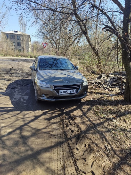 Продам Пежо 301 .2013 год (6)