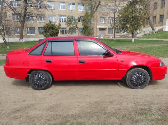 Продам daewoo nexia 2011 года (6)